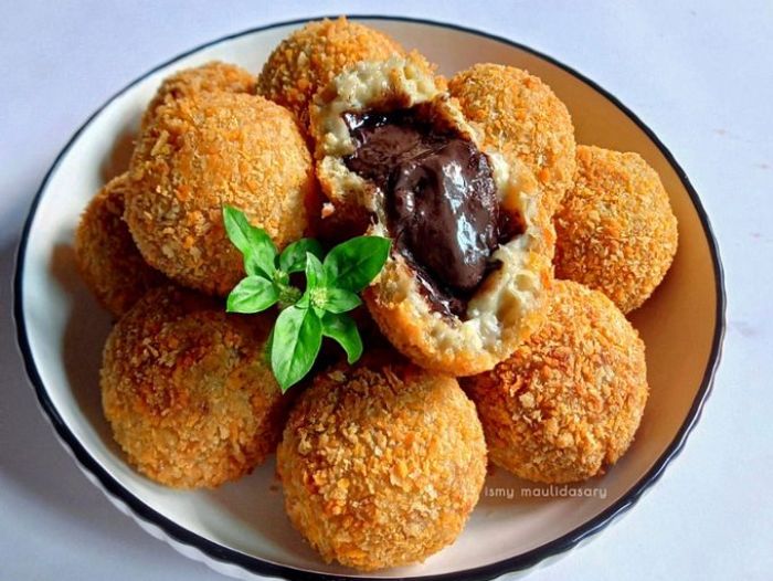Resep Bola-Bola Pisang Cokelat Meleleh, Renyah di Luar dan Lumer di Dalam
